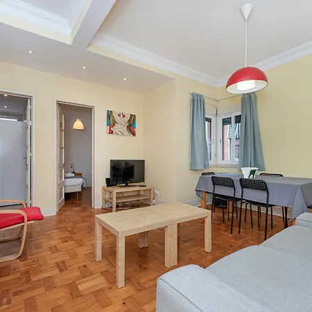 Houze_central Lisbon, 4 Flat W/ Zoo View Apartment